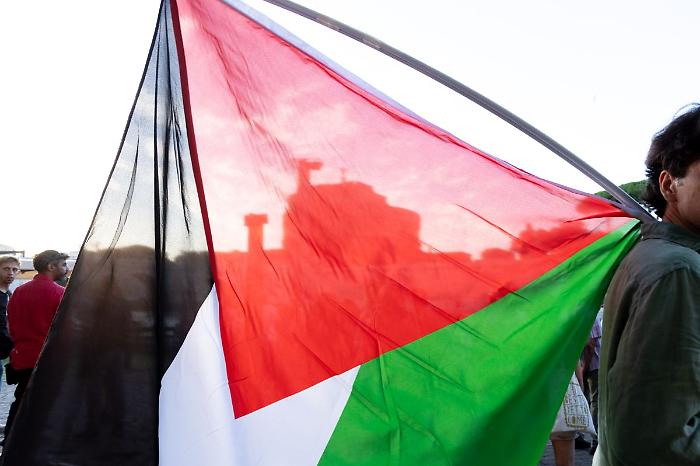Regno Unito, Canada e Australia riconoscono lo Stato palestinese