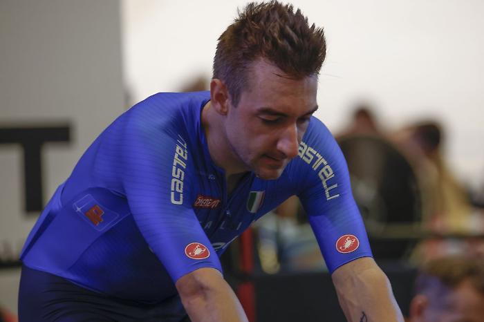 Si ritira Elia Viviani "È stato un viaggio incredibile"