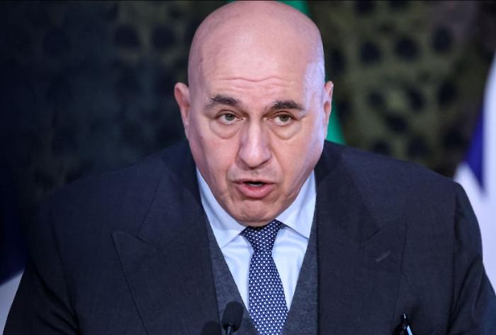 Difesa, Crosetto "Su spese garanzie da Giorgetti, Parlamento definirà percorso"