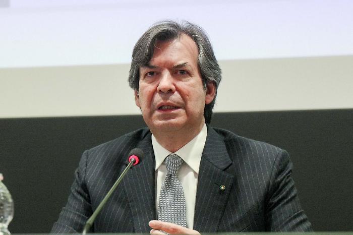 Intesa Sanpaolo, Messina "Fare di più per crescita. Maggiore rispetto per banche"