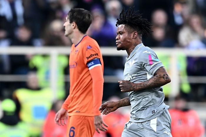 Orban gela il "Franchi", il Verona lascia la Fiorentina all'ultimo posto