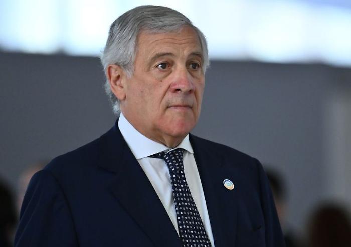 Forza Italia, Tajani "Volti nuovi? Non sono attaccato alla poltrona"