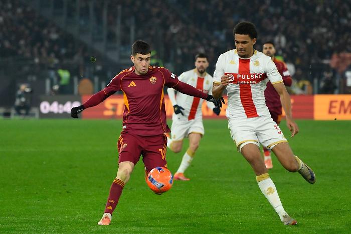 La Roma torna alla vittoria, 3-1 al Genoa dell'ex De Rossi